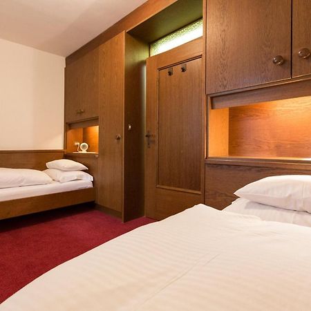 Apartments Meisules 奥蒂塞伊 外观 照片