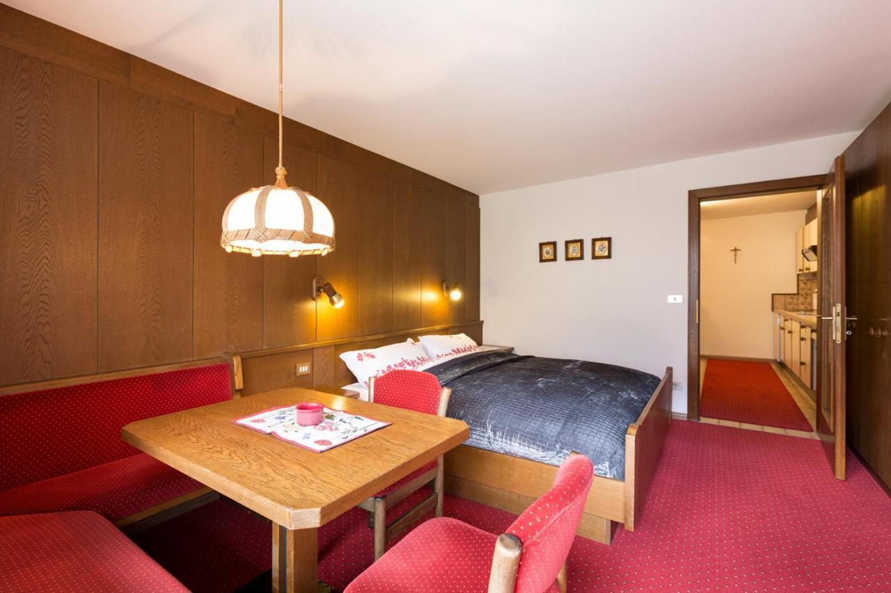 Apartments Meisules 奥蒂塞伊 外观 照片