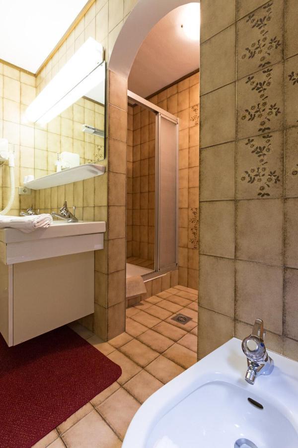 Apartments Meisules 奥蒂塞伊 外观 照片