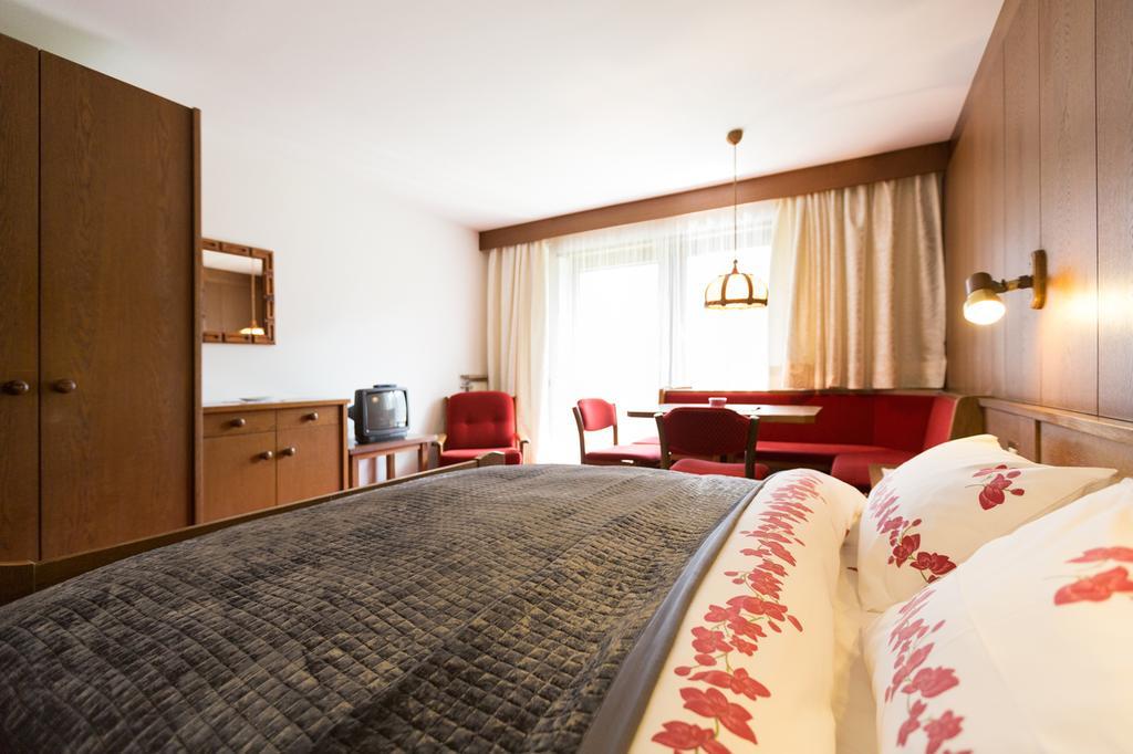 Apartments Meisules 奥蒂塞伊 外观 照片